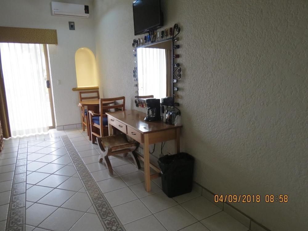 Hotel Mision Santa Maria San Quintin ภายนอก รูปภาพ